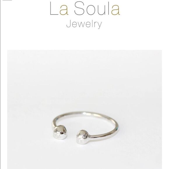 La Soula Sterling Silver with diamond accent